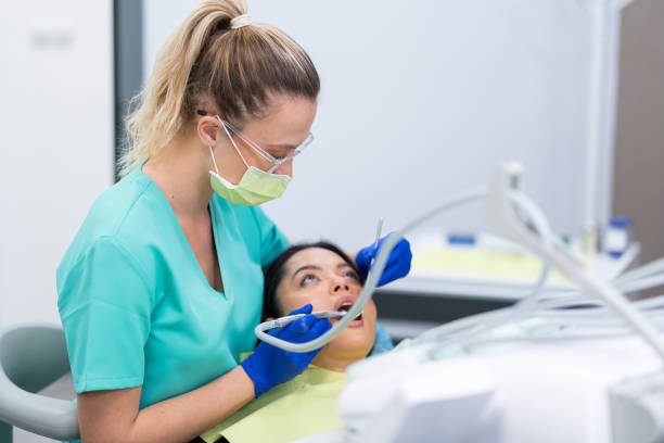 Best Mobile Emergency Dentist in Strathmore, CA